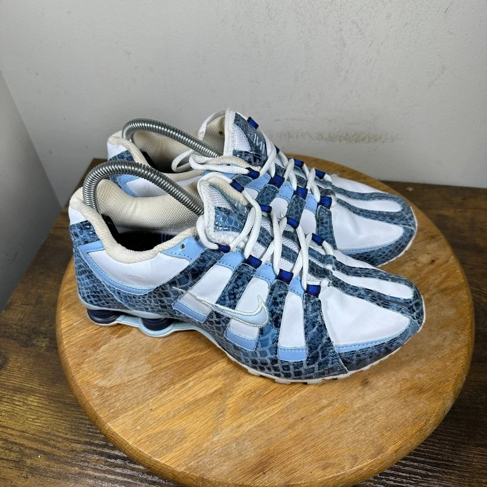 Nike Shox NZ Blue Snakeskin White Womens Running Shoes 311079-141 Size 8.5 Y2K